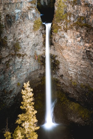 Spahats Falls, Canada
